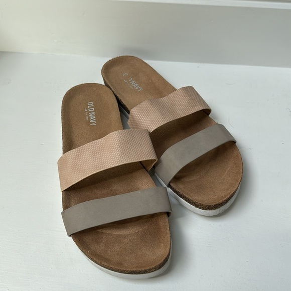 Old Navy Slides Sandals - Picture 2 of 5